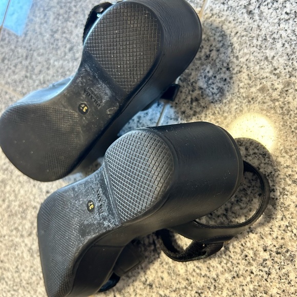 Prada shoes - Picture 4 of 4